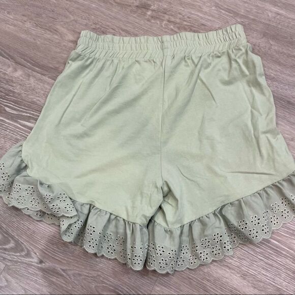 Vero moda Olive Cotton Shorts Ruffle Hem High Waist Comfy and Soft Cotton - Picture 2 of 6